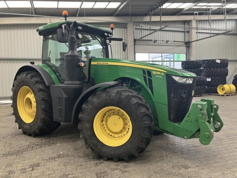 John Deere 8295R