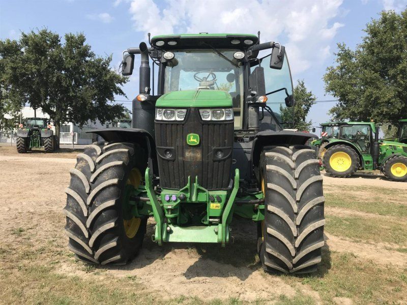 John Deere 7310R