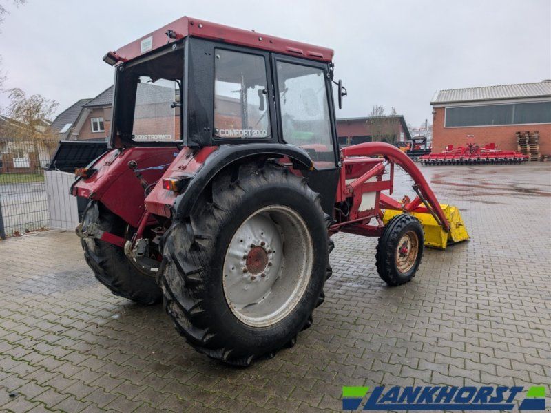 Massey Ferguson 255