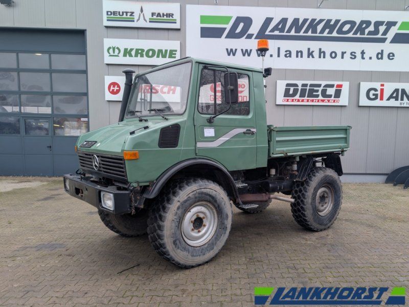 Mercedes-Benz U 1200