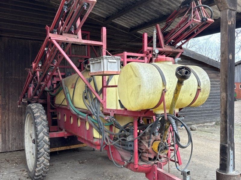 Hardi TZY 2400   Müller Spraydos