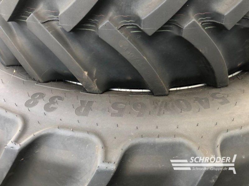 Massey Ferguson 440/65 R28 + 540/65 R38 KOMPLETTRÄDER