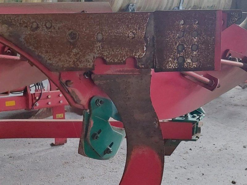 Kverneland PG-100 8-schar mit Tigges Packer