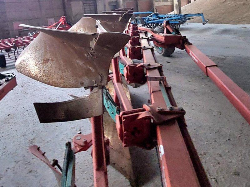 Kverneland PG-100 8-schar mit Tigges Packer