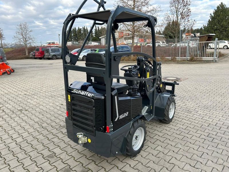 Schäffer 1622 HOFLADER