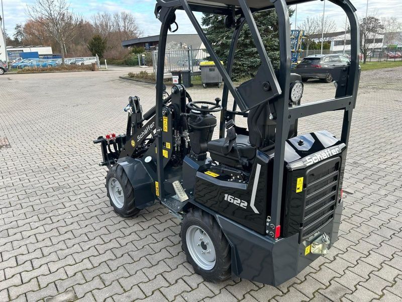 Schäffer 1622 HOFLADER