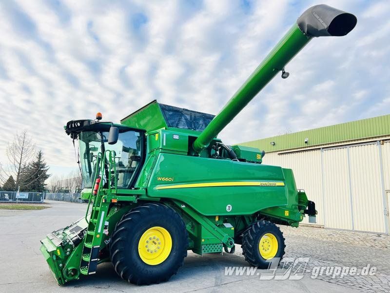 John Deere W660