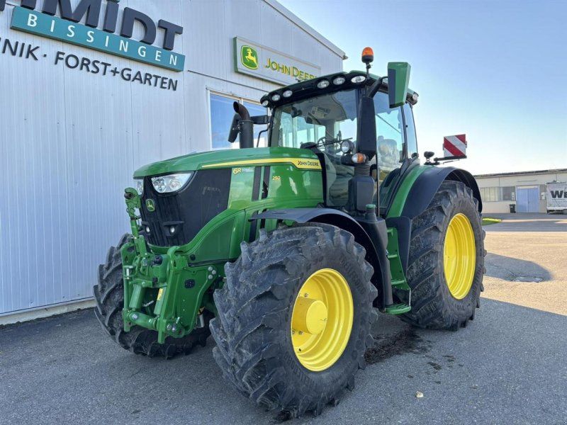 John Deere 6R250