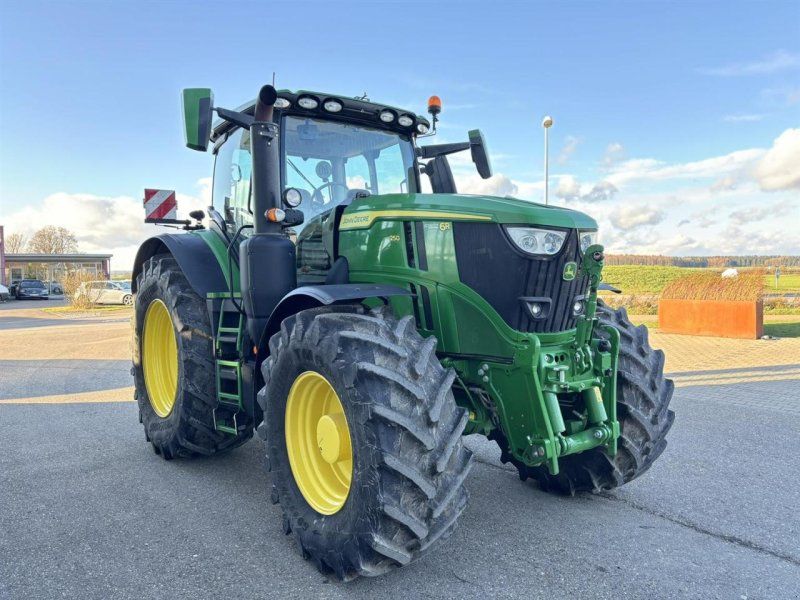 John Deere 6R250