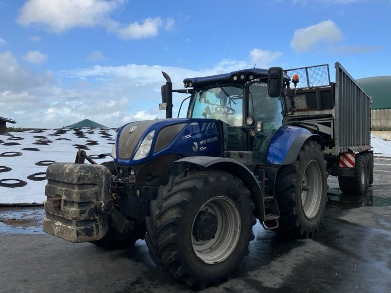 New Holland T7.270 BluePower