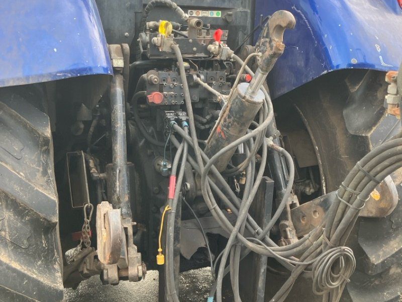 New Holland T7.270 BluePower