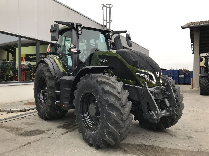 Valtra Q305