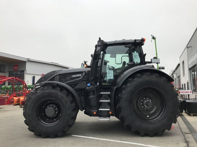 Valtra Q305