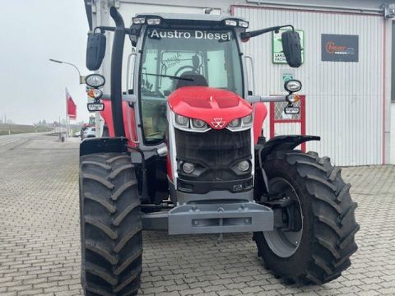 Massey Ferguson 6S 135 Dyna 6
