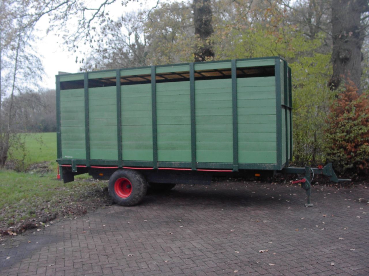 Eigen bouw Veewagen geschikt voor 8 koeien