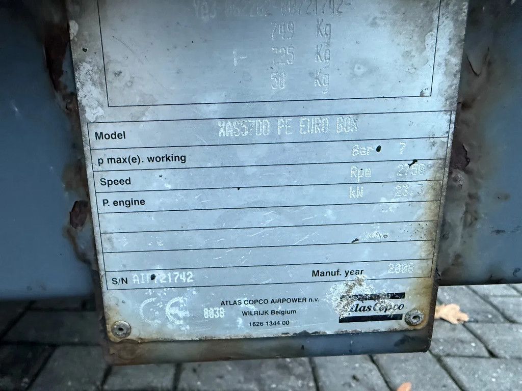 Atlas Copco xas57 mobile compressor