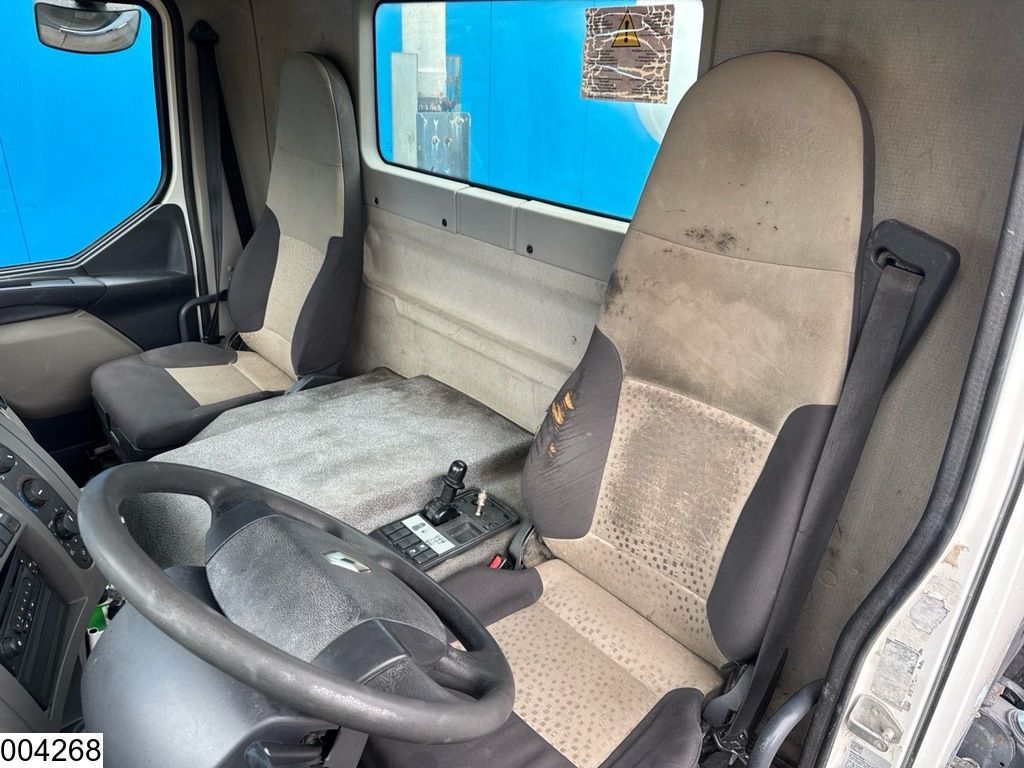 Renault Kerax 410 Dxi 8x4, Leaf suspension, Manual transmission