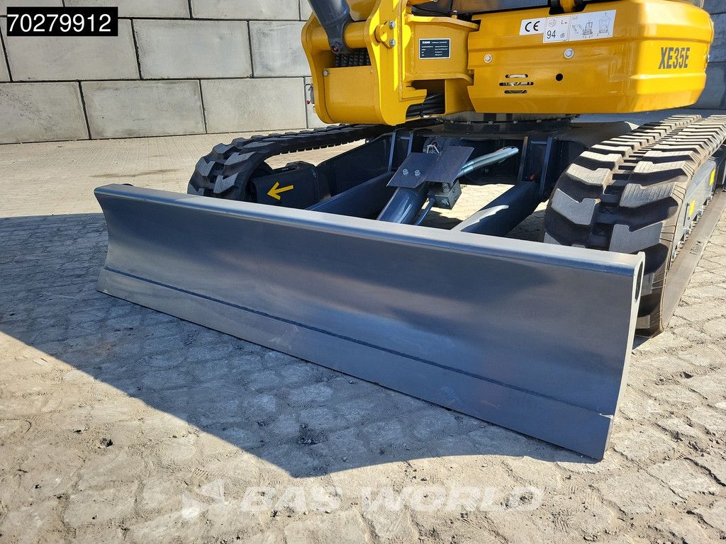 XCMG XE35 E CW QUICKCOUPLER / 3 BUCKETS - FACTORY WARRANTY