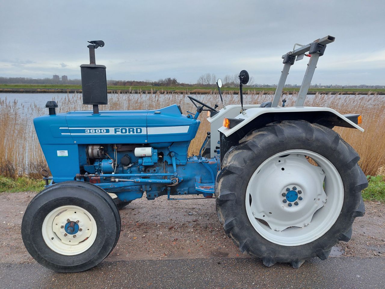 Ford 3600 met STUURBEKRACHTIGING