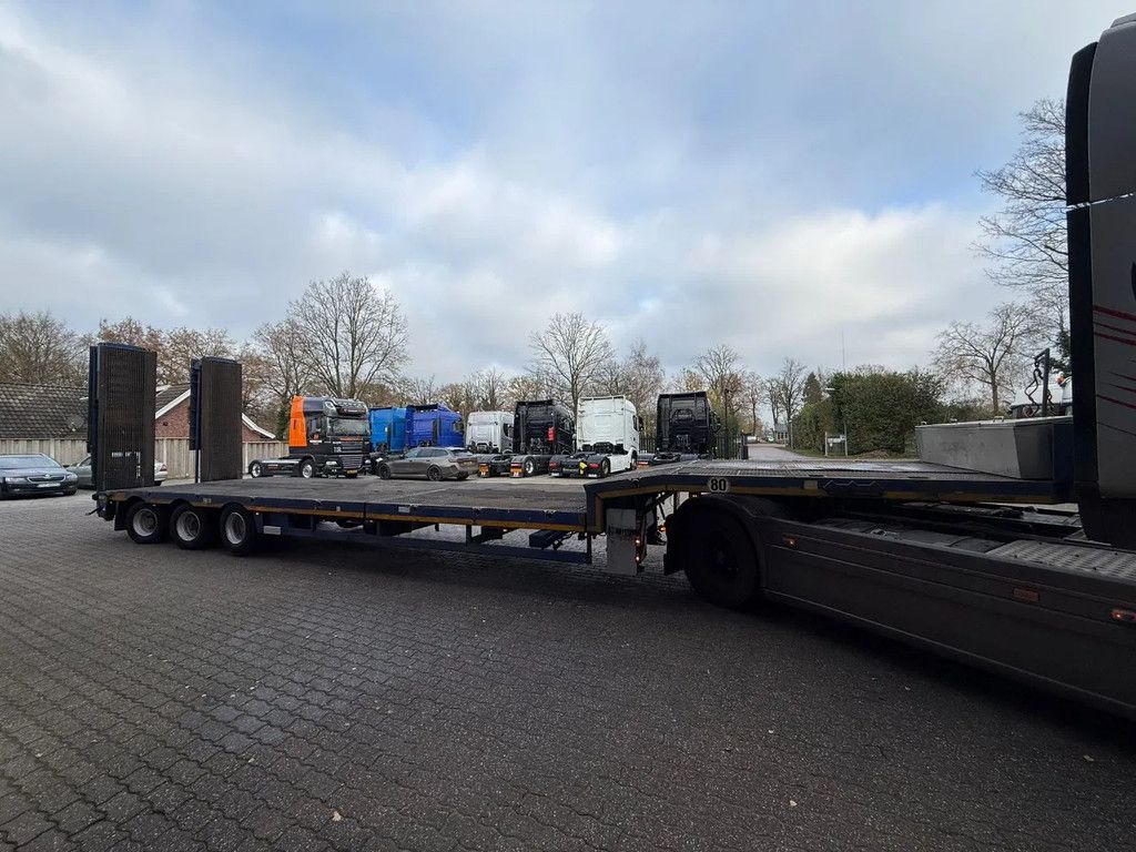 Nooteboom 3AS gedwongen gestuurd Oprijkleppen Hefbaar