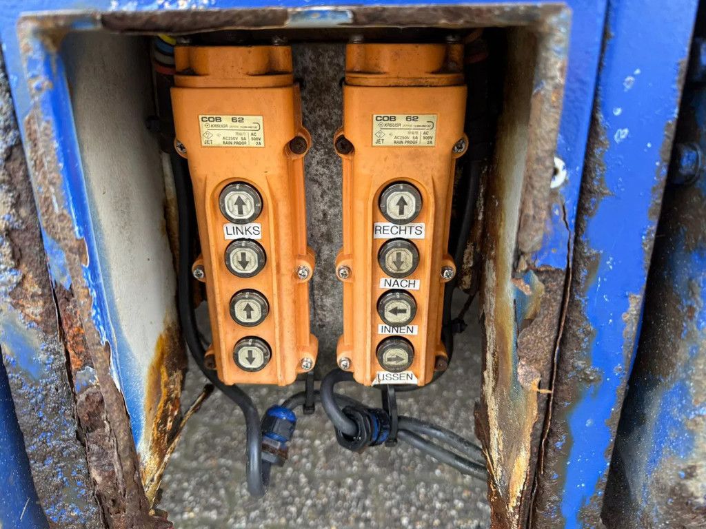 Nooteboom 3AS gedwongen gestuurd Oprijkleppen Hefbaar