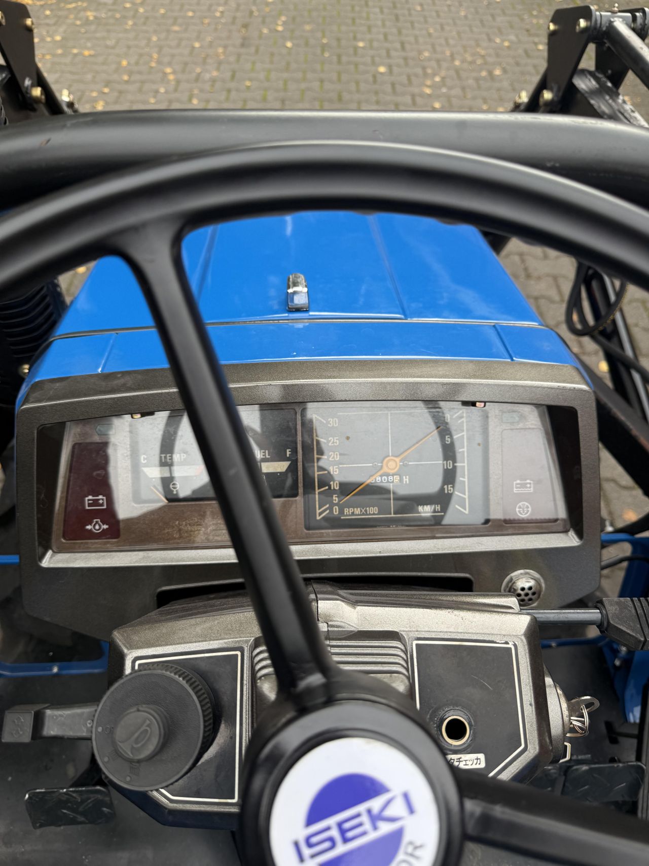 Iseki TU170 mit Frontlader ab nur 125 € pro Monat.