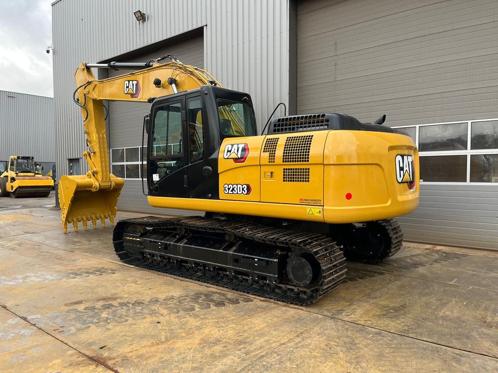 Caterpillar 323D3