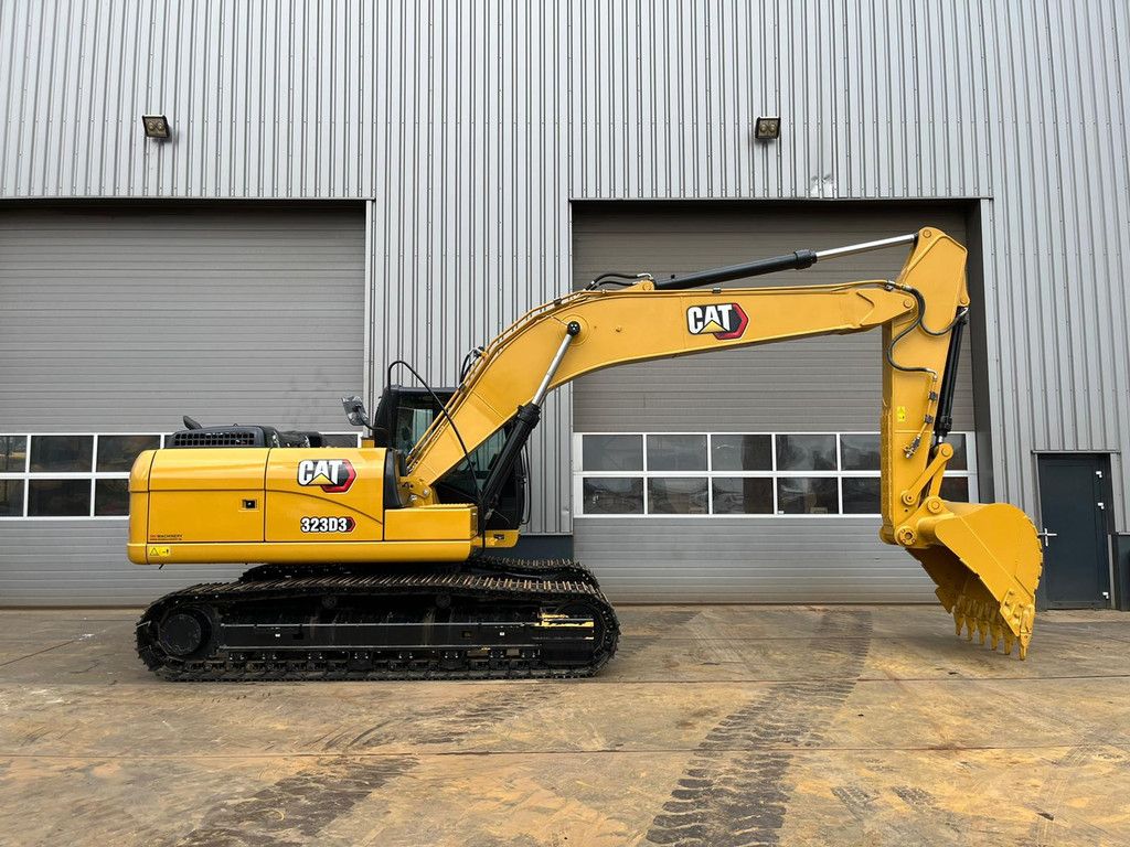 Caterpillar 323D3