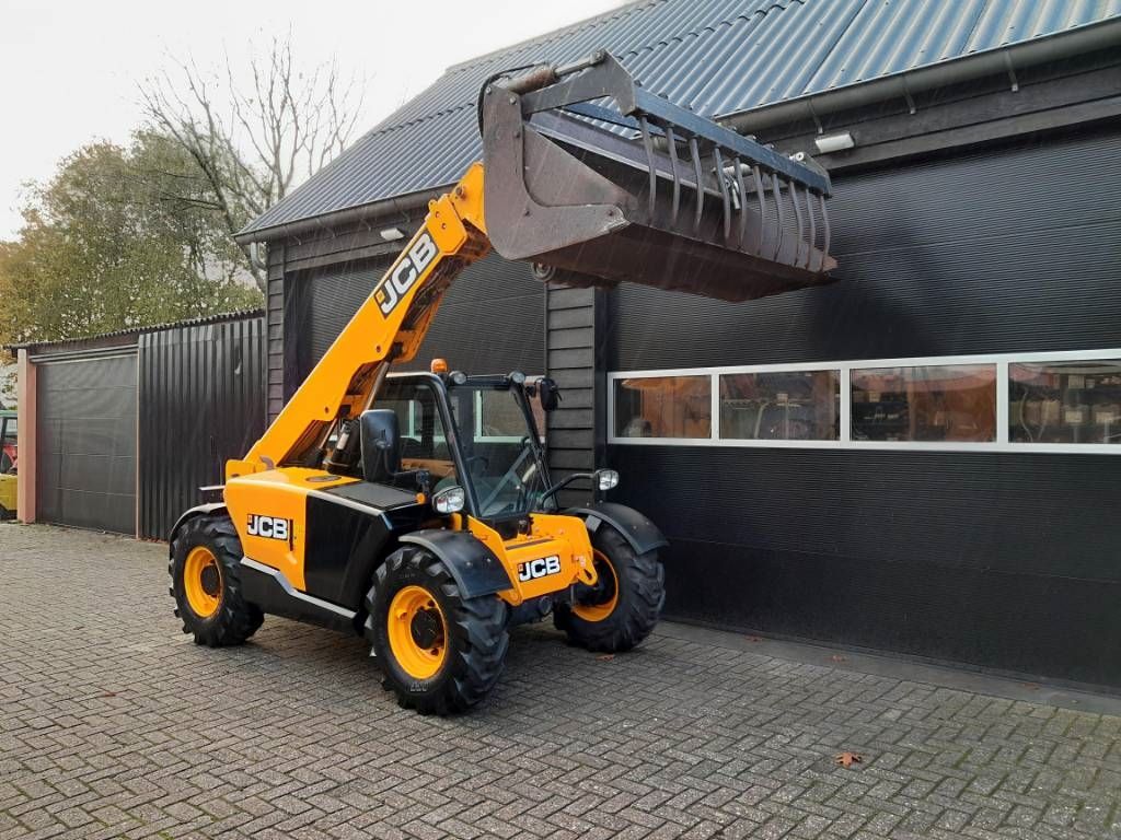 JCB 525-60 AGRI PLUS - Airco- Pelikaanbak