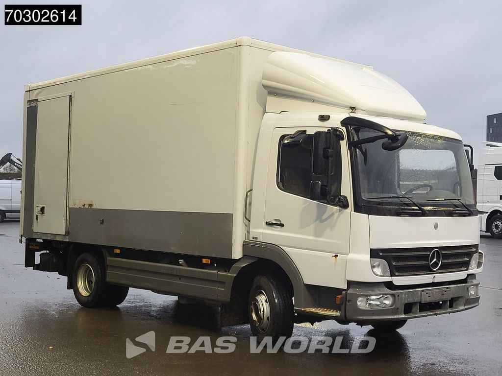 Mercedes Atego Atego 818 4X2 8tonner Automatic 1500kg Ladebordwand Euro 4