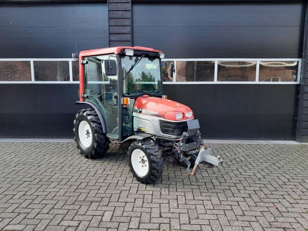 Yanmar EF 235 HST Hydrostaat - midi trekker - 30km/h