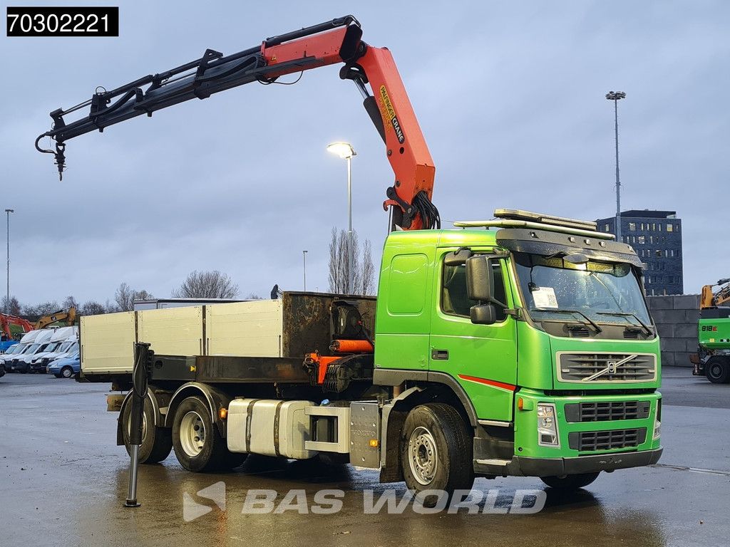 Volvo FM FM 340 6X2 Palfinger PK23002 Crane 10m3 3-way tipper Lift+steering axle Euro 5