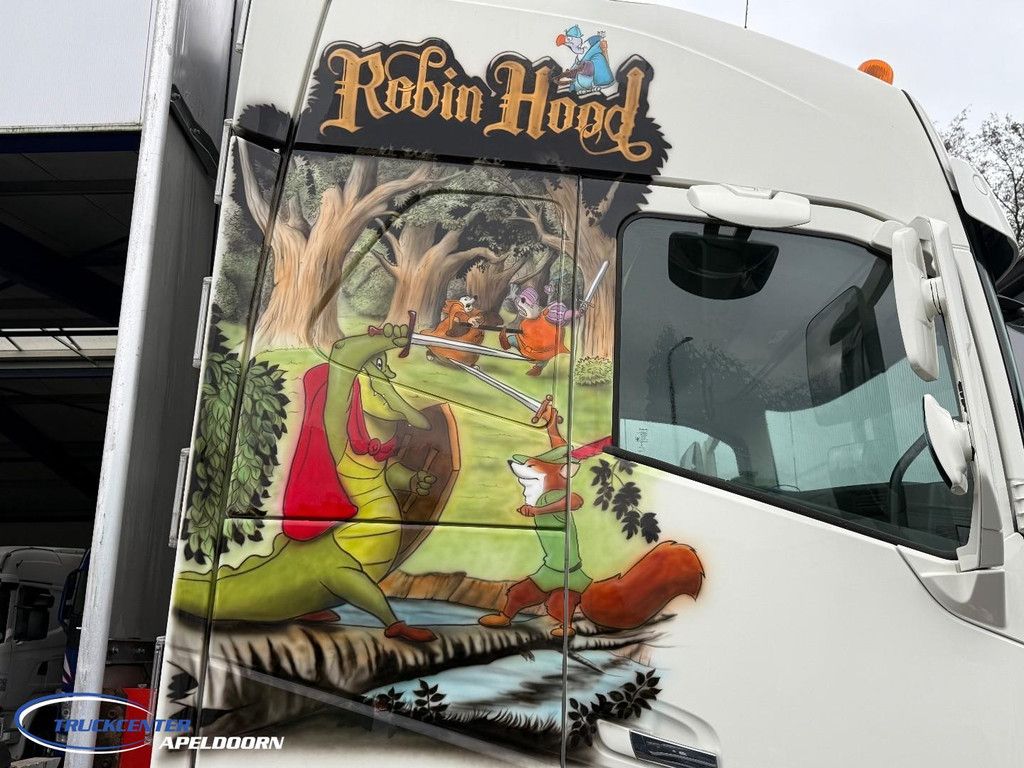 Volvo FH 750 Loglift, 6x4, Dynamic steering, Special painting TC11072