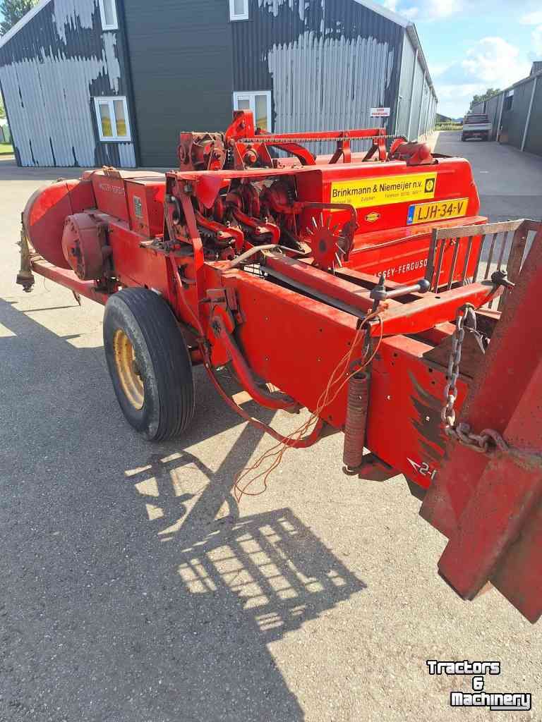 Massey Ferguson Type 20 balenpers hooipers welger