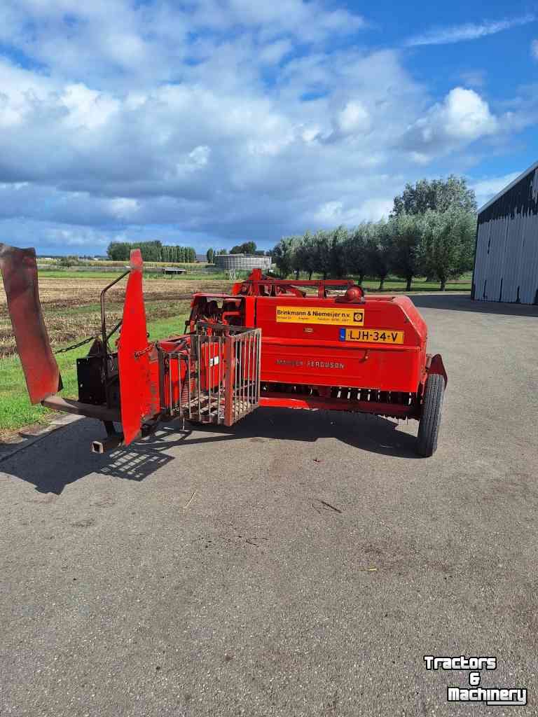 Massey Ferguson Type 20 balenpers hooipers welger