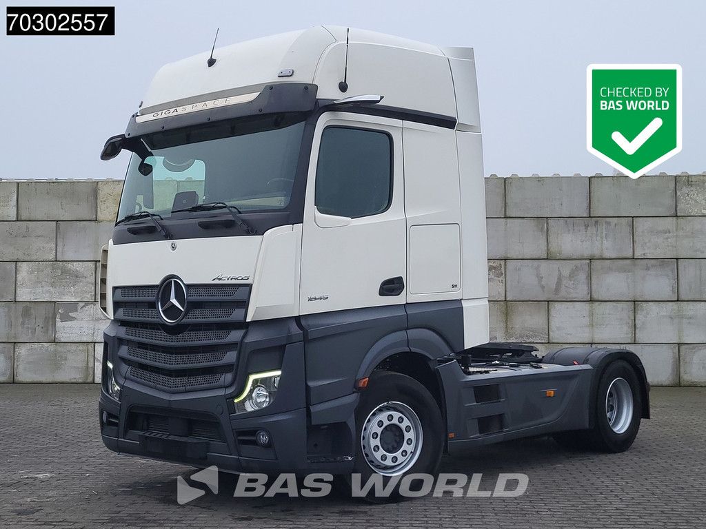 Mercedes Actros 1845 4X2 GigaSpace Retarder MirrorCam Navi Euro 6