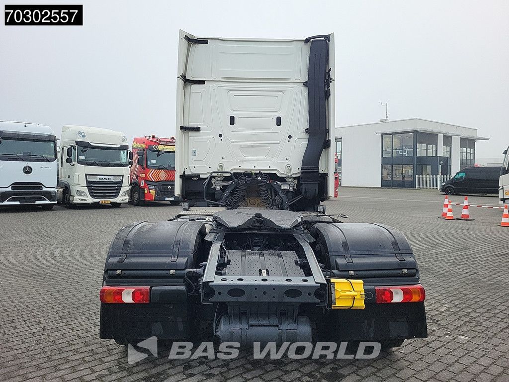 Mercedes Actros 1845 4X2 GigaSpace Retarder MirrorCam Navi Euro 6