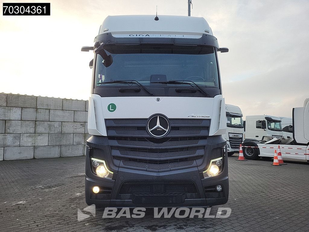 Mercedes Actros 1845 4X2 GigaSpace Retarder MirrorCam Navi Euro 6
