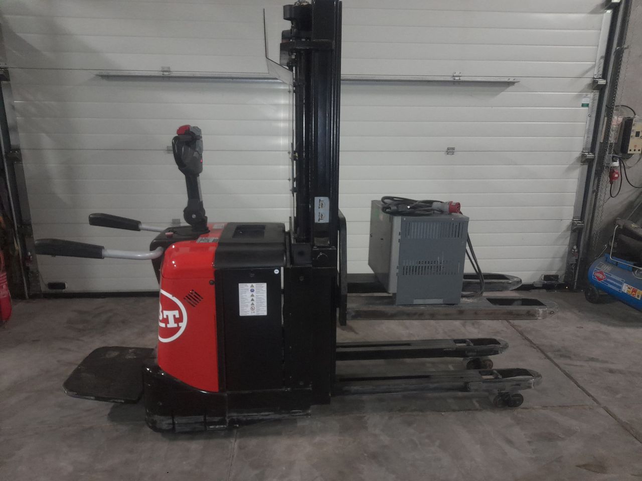 BT Stapelaar Triplex freelift dubbel stock stuurbekrachtiging