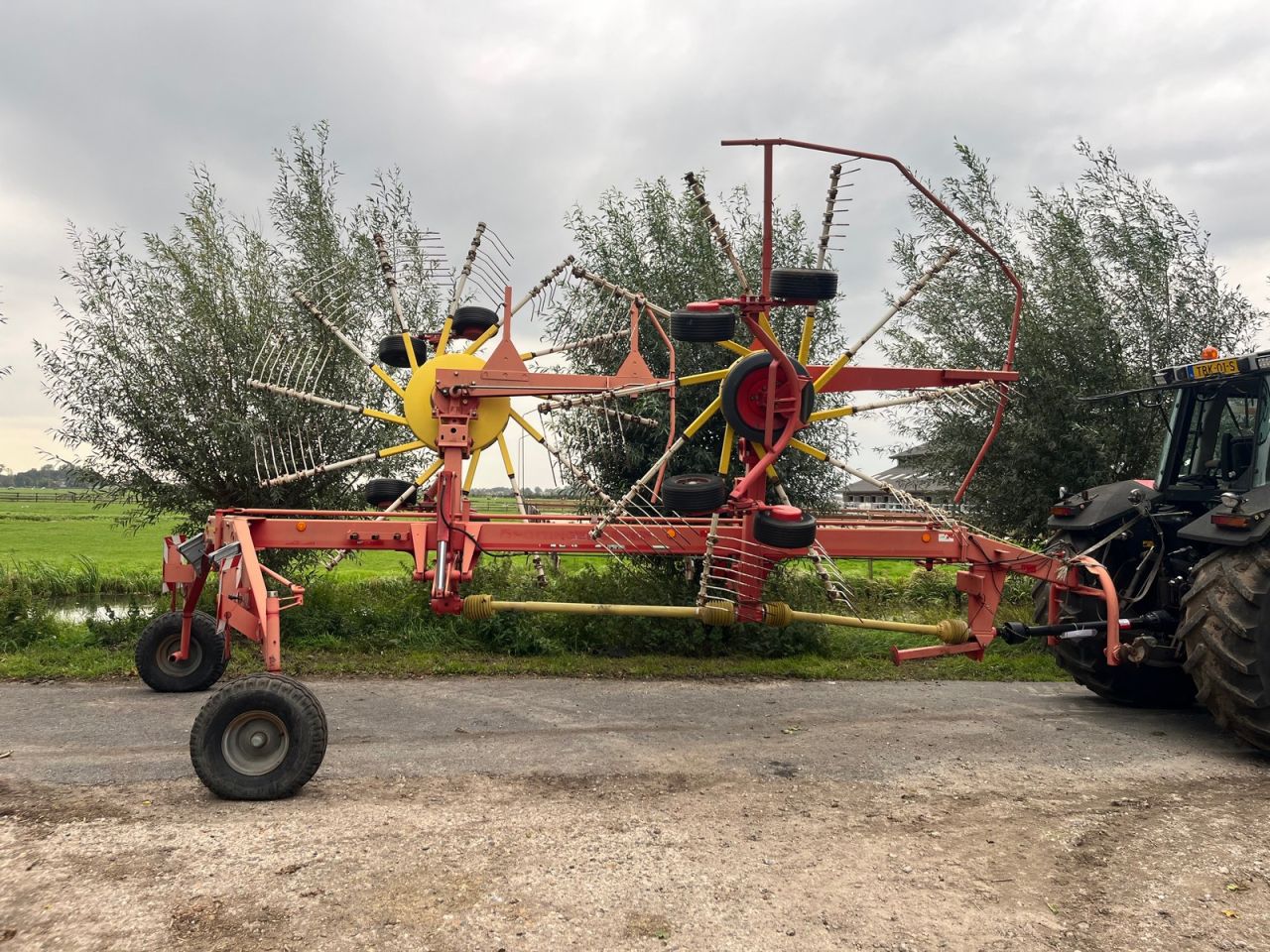 Pöttinger Eurotop 651A, zijafleg