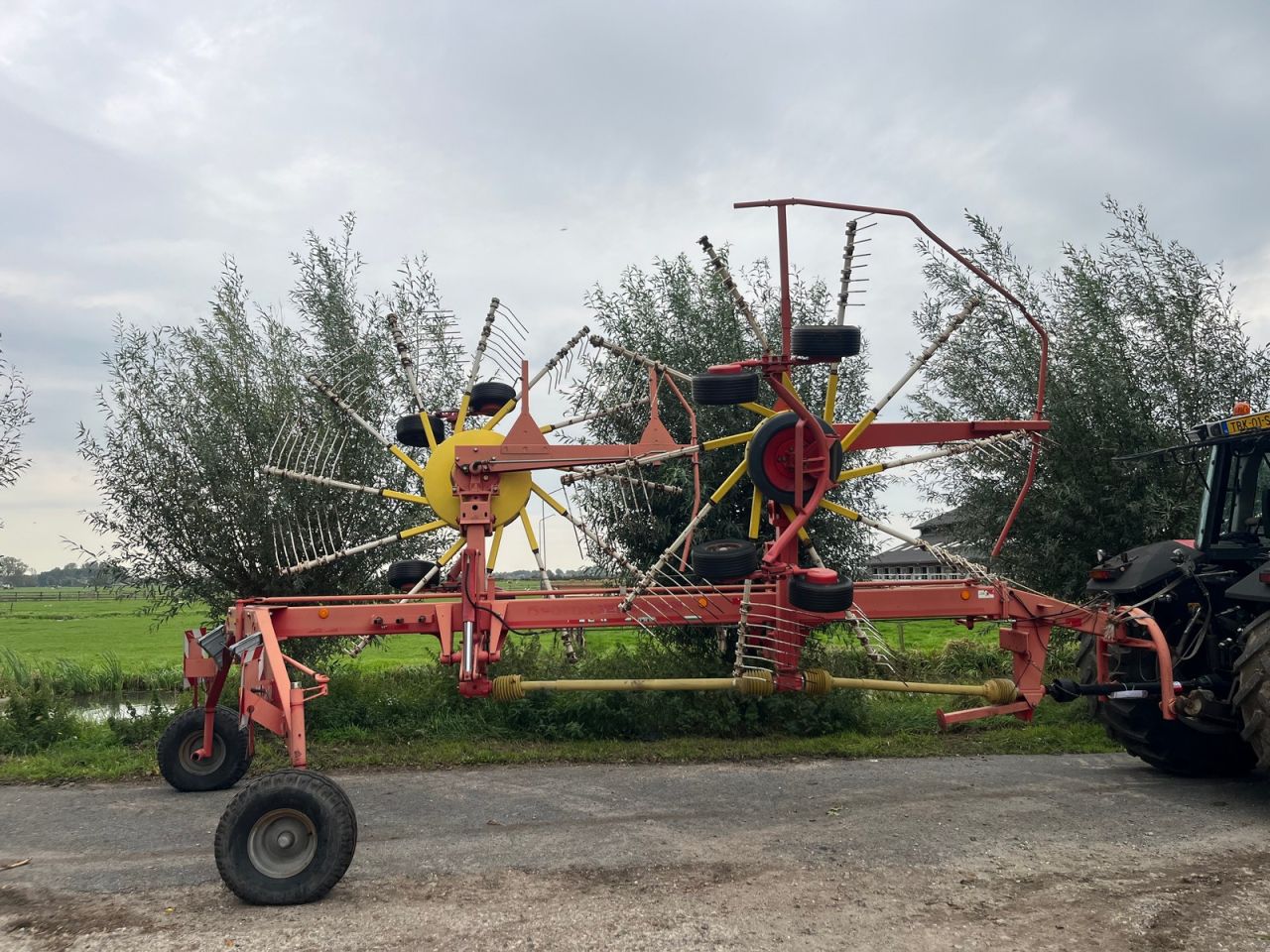 Pöttinger Eurotop 651A, zijafleg