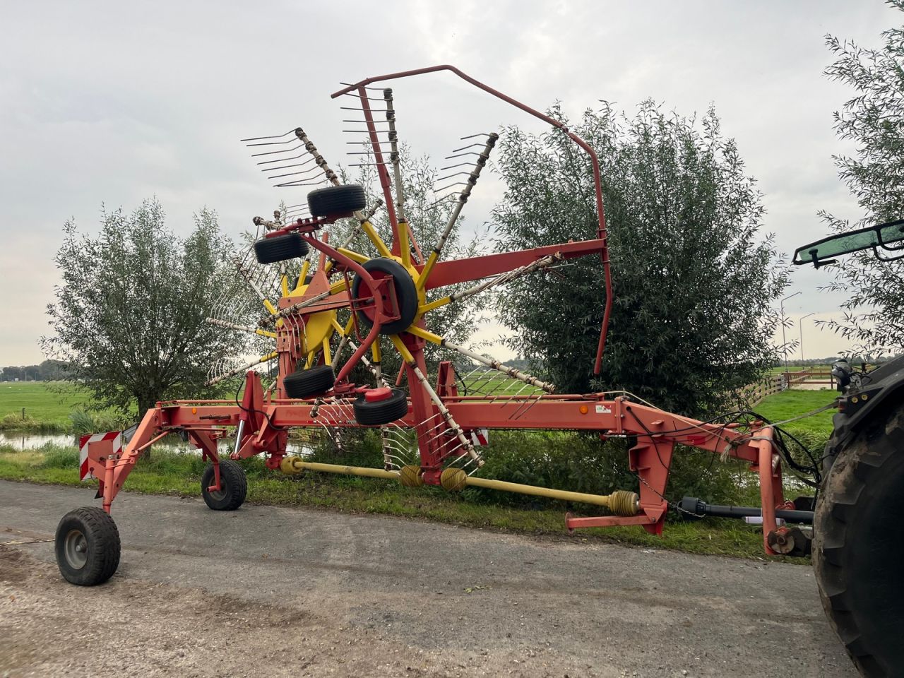 Pöttinger Eurotop 651A, zijafleg