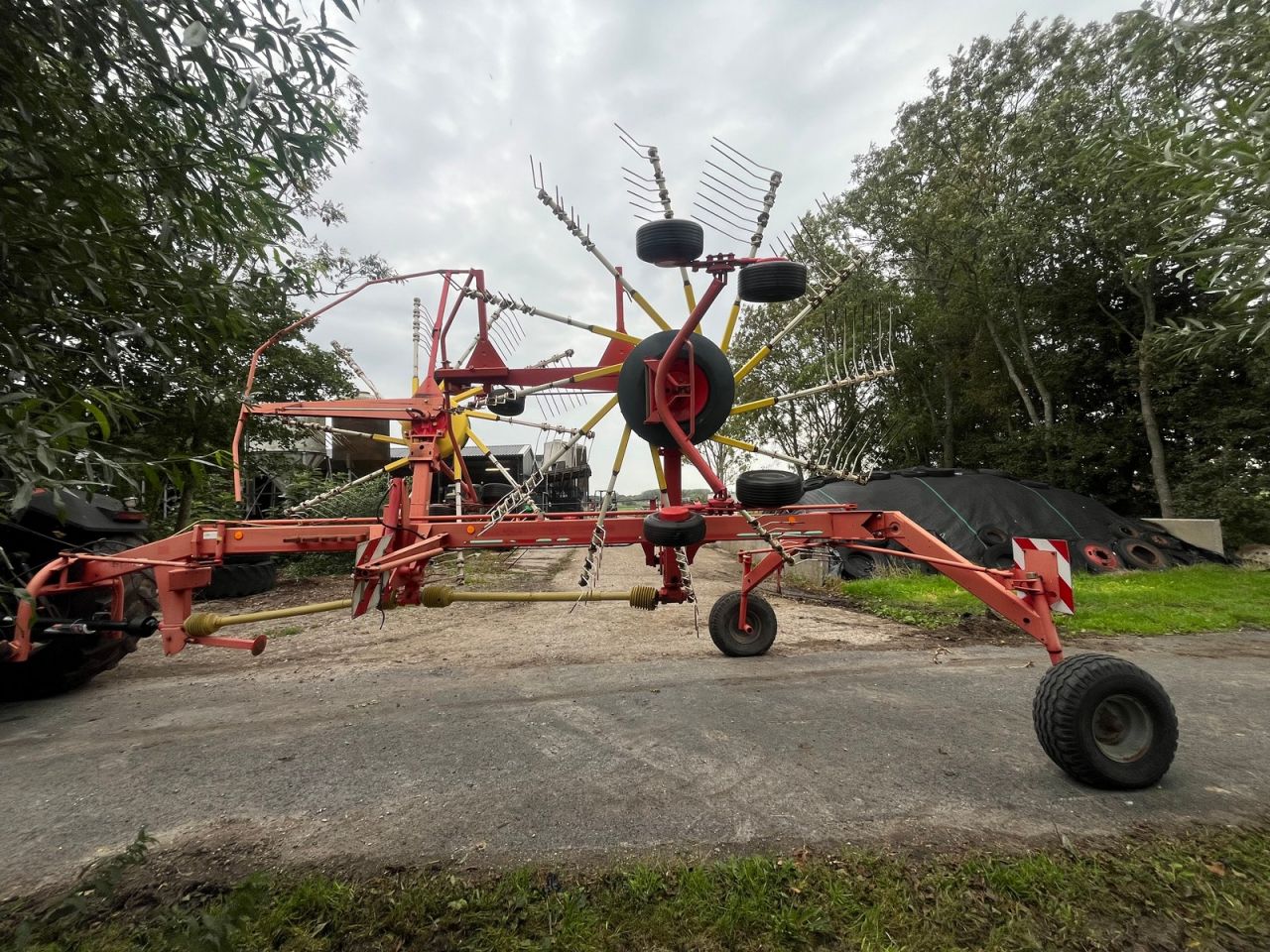 Pöttinger Eurotop 651A, zijafleg