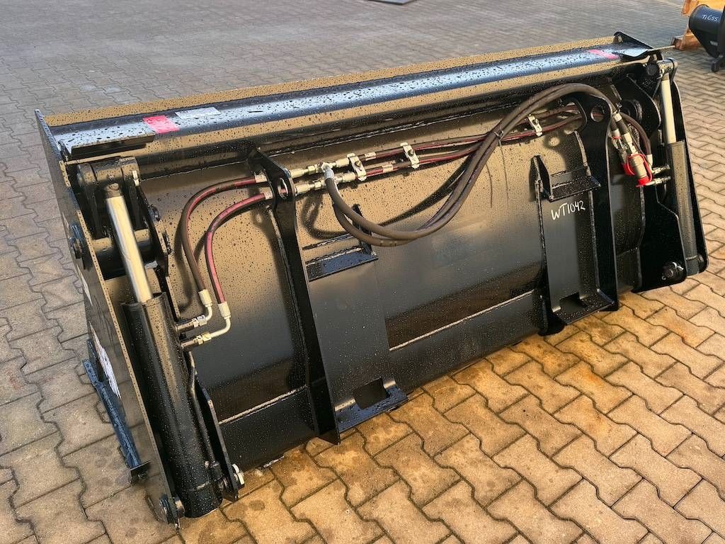 CAT 906 - 908 Multipurpose Bucket