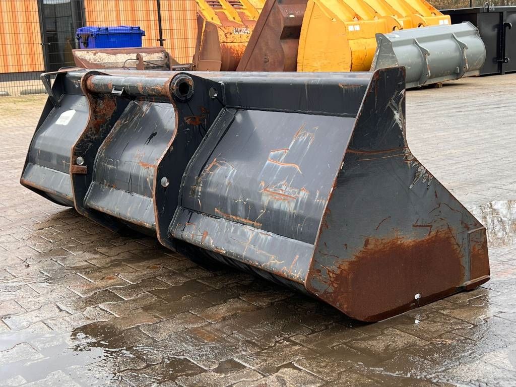 Manitou Laadbak - Bucket - Ladeschaufel