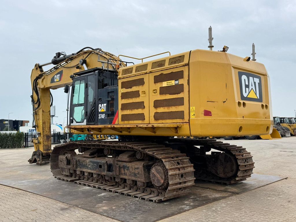 Caterpillar 374FL