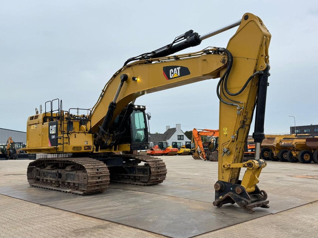 Caterpillar 374FL