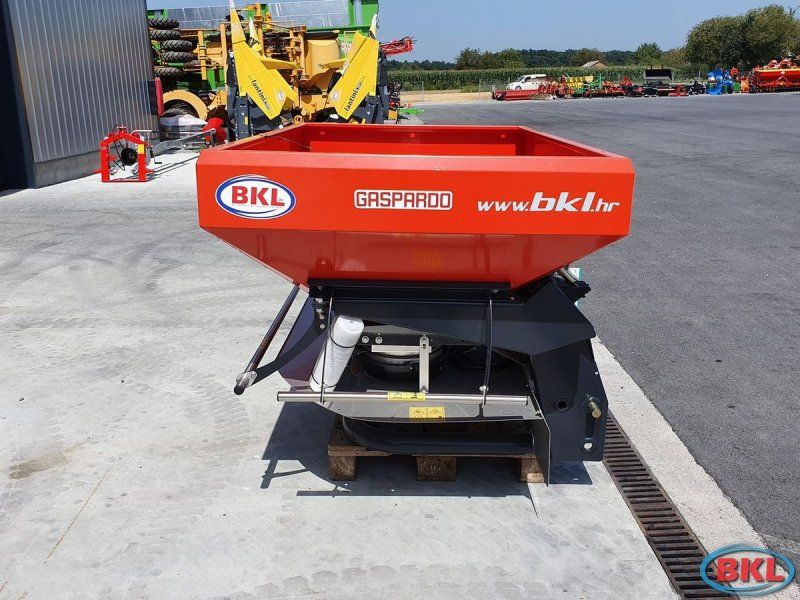 Gaspardo ZENO 18 Mineraldüngerstreuer