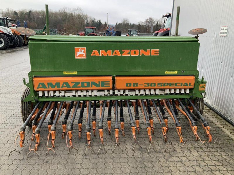 Amazone D8-30
