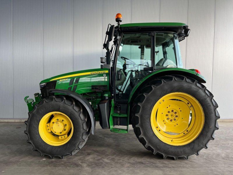 John Deere 5075 M